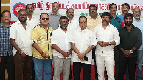 இறுதிக்கட்டப் பணிகளுக்கு தமிழக அரசு அனுமதி: தயாரிப்பாளர்கள் நன்றி