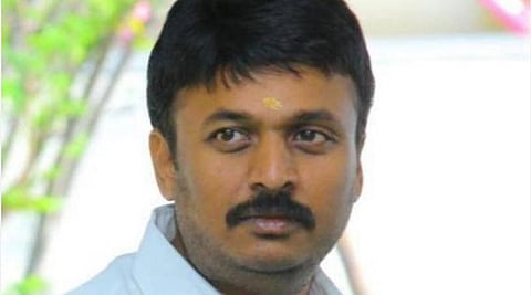 புலம்பெயர்ந்த தொழிலாளர்களை வற்புறுத்தி சொந்த ஊருக்கு அனுப்பக்கூடாது: தமாகா யுவராஜா வலியுறுத்தல் 