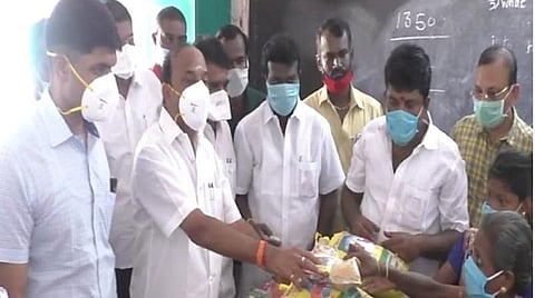 மக்கள் விருப்பத்தின் அடிப்படையில் தான் வேதா இல்லம் அரசு இல்லமாக அறிவிக்கப்பட்டது: அமைச்சர் கடம்பூர் ராஜூ விளக்கம்