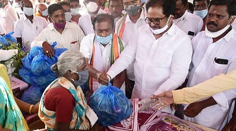 கரோனா பொது நிவாரண நிதி சேகரிப்பு குறித்து பட்டியல் வெளியிட வேண்டும்: திருநாவுக்கரசர் எம்.பி. வலியுறுத்தல்