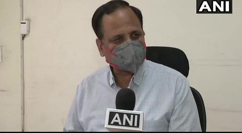 கரோனா தொற்று; டெல்லி அமைச்சர் சத்யேந்தர் ஜெயினுக்கு வென்டிலேட்டர் மூலம் சுவாசம்