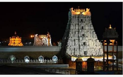 திருப்பதியில் ரூ.300 சிறப்பு தரிசனம்: ஆன்லைனில் கூடுதல் டிக்கெட்; சூரிய கிரகணத்தால் நாளை தரிசனம் ரத்து