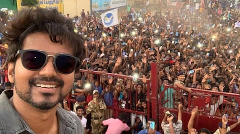 விஜய் பிறந்தநாள் ஸ்பெஷல்: எல்லோருக்கும் பிடித்த வெற்றி நாயகன்