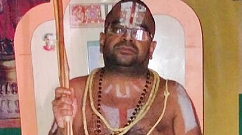 கரோனா தானாக ஓடிவிடும்; பிரதமர், முதல்வர் சிறப்பாகப் பணியாற்றுகின்றனர்: ஸ்ரீவில்லிபுத்தூர் ஜீயர் பேட்டி
