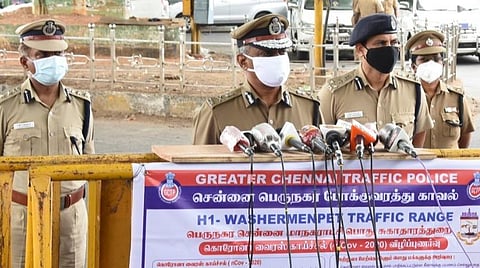 பொதுமக்களை போலீஸார் அடிப்பதோ, துன்புறுத்துவதோ கூடாது, மனம் புண்படும் வகையில் பேசக்கூடாது: காவல் ஆணையர் ஏ.கே.விஸ்வநாதன் அறிவுறுத்தல் 
