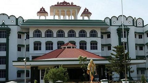 சாத்தான்குளம் தந்தை, மகன் வழக்கு: தற்காலிகமாக சிபிசிஐடி விசாரிக்க உயர் நீதிமன்றம் மதுரை கிளை உத்தரவு 