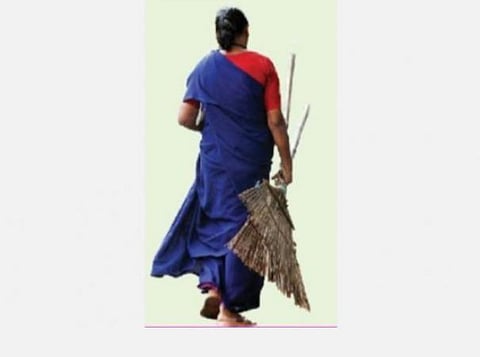 தொடரும் தூய்மைப் பணியாளர்களின் துயரம்; கரோனா நிவாரண இழப்பீட்டுத் தொகை அவசியம்!    