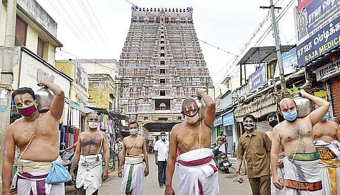 ஸ்ரீரங்கம் ரங்கநாதர் கோயிலில் நம்பெருமாளுக்கு ஜேஷ்டாபிஷேகம்: திருவாபரணங்கள் சீர்செய்து மெருகூட்டப்பட்டன