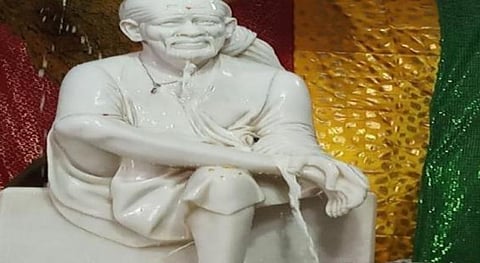சாயிபாபாவின் சக்தி தரும் மூலமந்திரம்;  தினமும் சொன்னால் திருப்பம் நிச்சயம்! 