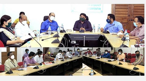 வங்கிகள், கூட்டுறவு, நுகர்பொருள் அலுவலர்களுடன் சென்னை மாநகராட்சி ஆணையர் ஆலோசனை