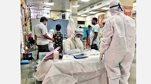 இந்தியாவில் கரோனா வைரஸ் பாதிப்பு 8 லட்சத்தைக் கடந்தது;4 நாட்களில் ஒரு லட்சம் பேர் பாதிப்பு; 5 லட்சம் பேர் குணமடைந்தனர்; உயிரிழப்பு 22 ஆயிரமாக அதிகரிப்பு