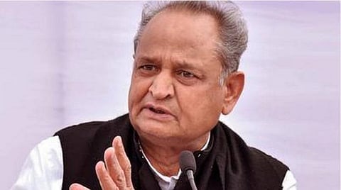 ராஜஸ்தான் காங்கிரஸ் அரசுக்கு நெருக்கடி; சச்சின் பைலட்டுக்கு தீவரவாத தடுப்பு போலீஸ் நோட்டீஸ்: முதல்வர் கெலோட் மறுப்பு