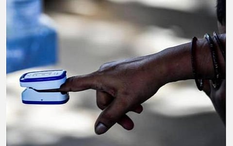 கரோனா வைரஸ் நோயாளிகளுக்கு கவசமாக உதவும் பல்ஸ் ஆக்ஸிமீட்டர்