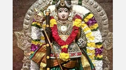 கந்தசஷ்டி கவசம்; முருக மந்திரம் சொல்லுங்கள்  - கஷ்டம் நீக்கக் காத்திருக்கிறான் வெற்றிவேலன்! 