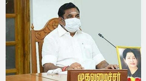 சென்னை தலைமைச் செயலகத்தில் முதல்வர் பழனிசாமி தலைமையில் நேற்று அமைச்சரவைக் கூட்டம்  நடைபெற்றது. துணை முதல்வர் ஓ.பன்னீர்செல்வம் உள்ளிட்ட அமைச்சர்கள் பங்கேற்றனர். இதில் மருத்துவ படிப்பில் அரசு பள்ளி மாணவர்களுக்கு உள் ஒதுக்கீடு வழங்குவது, கரோனா தடுப்பு நடவடிக்கைகள் உட்பட பல்வேறு அம்சங்கள் குறித்து விவாதிக்கப்பட்டன.