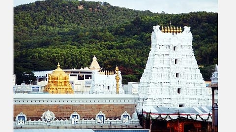 திருப்பதியில் கரோனா தொற்றை கட்டுப்படுத்த சர்வ தரிசன டோக்கன் விநியோகம் நிறுத்தம்