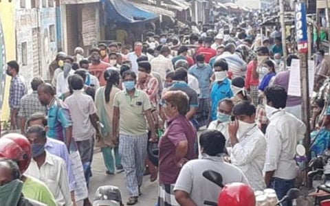 மதுரையில் இதுவரை கரோனாவுக்கு 167 பேர் உயிரிழப்பு; 2 வாரமாக உயிரிழப்பு இல்லாத நாளே இல்லை- மக்கள் ஒத்துழைப்பைக் கோரும் மாநகராட்சி, சுகாதாரத் துறை