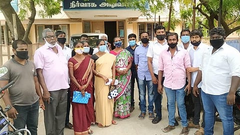 தேசிய மீன்வளக் கொள்கை வரைவுக்கு எதிராக தூத்துக்குடியில் மீனவர்கள் போராட்டம்: மீன்வளத்துறை அலுவலகம் முற்றுகை