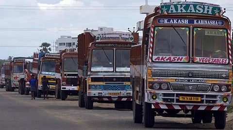 வாகன தொழிலை பாதுகாக்கும் வகையில் மத்திய அரசுக்கு மாதிரி பட்ஜெட்: லாரி உரிமையாளர்கள் அனுப்பினர்