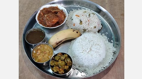 கரோனா தொற்றுடன் சிகிச்சை பெறுவோருக்கு இன்று முதல் சிக்கன், வேர்க்கடலை.
