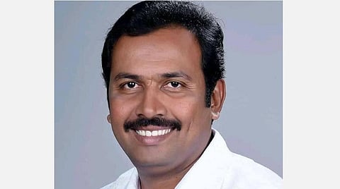 கரோனா சிகிச்சைக்கு அரசு மருத்துவமனையே சிறப்பு!- சிகிச்சையில் இருக்கும் காங்கிரஸ் எம்எல்ஏ ராஜேஷ்குமார் புகழாரம்