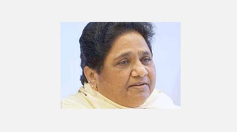 இடுகாட்டில் சிதையிலிருந்து அகற்றப்பட்ட தலித் பெண் உடல்: உ.பி. அரசிடம் விசாரணை கோரும் மாயாவதி கடும் கண்டனம் 