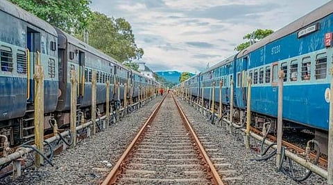 7 சிறப்பு ரயில்கள் ரத்து மேலும் நீட்டிப்பு