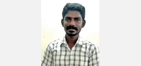 கைதான உதயகுமார்.