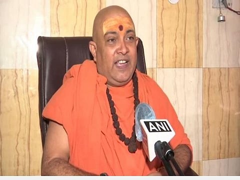 பூமி பூஜையை வீடியோ கான்பரன்சிங்கில் நடத்தச் சொல்வதா?- உத்தவ் தாக்கரே மீது சுவாமி ஜிதேந்திரானந்த் சரஸ்வதி கடும் விமர்சனம்