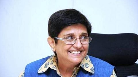 மின்துறையைத் தனியார் மயமாக்கும் முடிவுக்கு புதுச்சேரி அரசு எதிர்ப்பு; மத்திய உள்துறைக்கு கோப்பு அனுப்பிய கிரண்பேடி