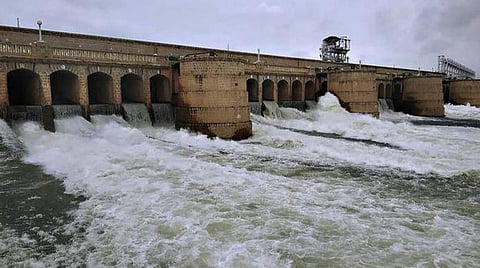 காவிரியில் இருந்து தமிழகத்துக்கு விநாடிக்கு 91 ஆயிரம் கனஅடி நீர் திறப்பு