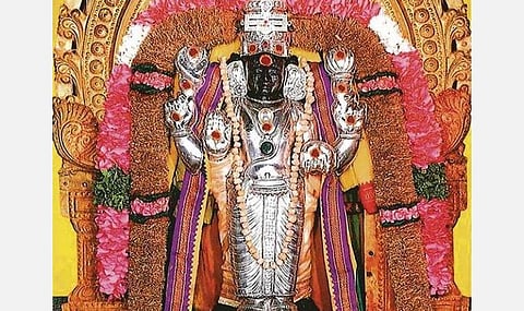 திருவருள் தரும் குருபகவான் மந்திரம்; கோடி நன்மையைத் தரும் குரு பார்வை! 
