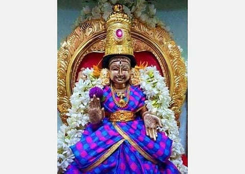 ஆடி கடைசி வெள்ளியில்... ராகுகாலத்தில் விளக்கேற்றுங்கள்! 
