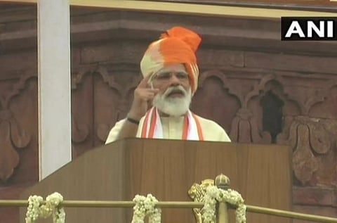 டெல்லி செங்கோட்டையில் பிரதமர் மோடி  சுதந்திரதின உரையாற்றிய காட்சி : படம் ஏஎன்ஐ