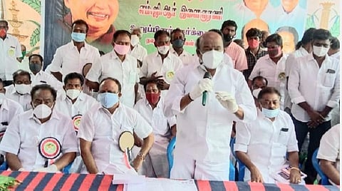 சட்டப்பேரவைத் தேர்தலுக்குத் தயாராகும் மதுரை அதிமுக: இளைஞர் அணிக்கு உறுப்பினர் சேர்க்கை தொடக்கம்