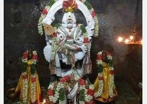 வீடு மனை யோகம் தருவான் பூமிகாரகன்; அசுரமயிலுடன் அருள்புரியும் திருப்பட்டூர் முருகன்! 