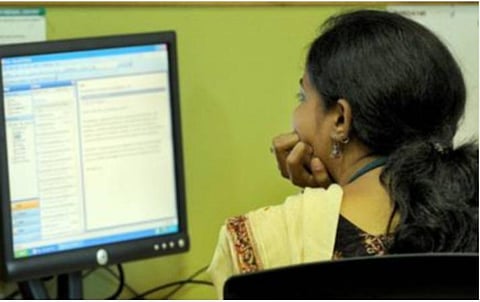 வீட்டிலிருந்தபடியே சிறப்பாகப் பணியாற்றுவதற்கான வழிமுறைகள்