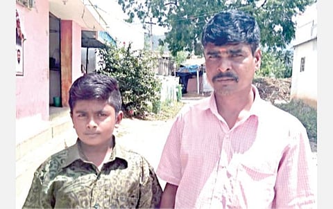 மகன் அருள்சிவாவுடன், நாகராஜ்