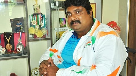 தயான்சந்த் விருது பெறும் மதுரையைச் சேர்ந்த தடகள பயிற்சியாளரின் பணி நிரந்தரக் கனவு நிறைவேறுமா?