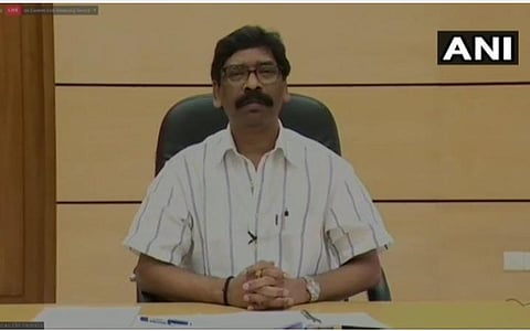 ஆயுள் காப்பீடு பெற்றால் அவர்கள் விரைவில் மரணமடையப் போகிறார்கள் என அர்த்தமா?- மத்திய அரசுக்கு ஹேமந்த் சோரன் சரமாரி கேள்வி