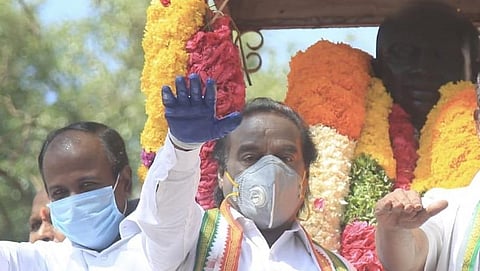 காமராஜர் சிலைக்கு மாலை அணிவித்து கடந்த மாதமே குமரி மக்களிடம் இருந்து விடைபெற்ற வசந்தகுமார் எம்.பி: கடைசி நிகழ்ச்சியை நினைவுகூர்ந்து காங்கிரஸார் கண்ணீர்
