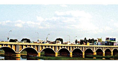 தீர்வா இன்னொரு தலைநகரம்?