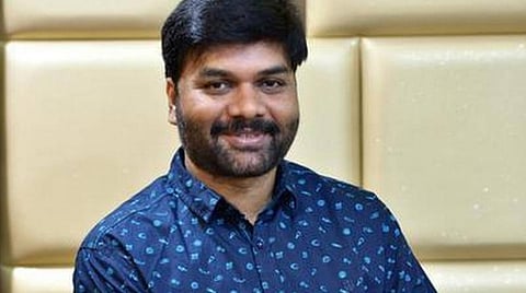 பாடலாசிரியர் விவேகா பிறந்த நாள் ஸ்பெஷல்: மெட்டுக்கு மெருகூட்டும் மொழிக் கலைஞன் 