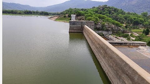 கொட்டி தீர்க்கும் கனமழையால் மோர்தானா, ஆண்டியப்பனூர் அணைகளின் நீர்மட்டம் உயர்வு: பொதுமக்கள், விவசாயிகள் மகிழ்ச்சி!