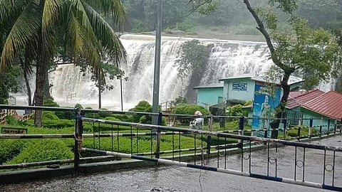 குமரியில் தொடர் மழை: பெருஞ்சாணி அணை 71 அடியை தாண்டியதால் கரையோரப் பகுதிகளில் வெள்ள அபாய எச்சரிக்கை