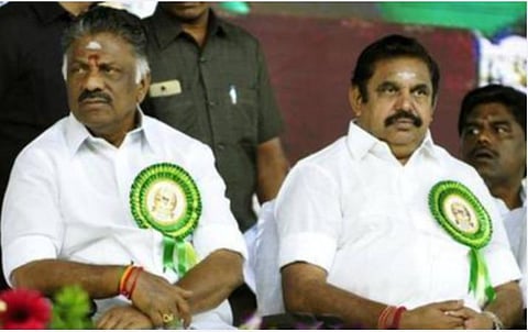 அதிமுகவில் முதல்வர் வேட்பாளர் விஷயத்தில் தொடரும் சிக்கல்: இபிஎஸ், ஓபிஎஸ் தனித்தனியே ஆலோசனை; நிர்வாகிகள் அடுத்தடுத்து சந்திப்பு; கட்சிப் பணிக்கான பேச்சுவார்த்தை என தகவல்