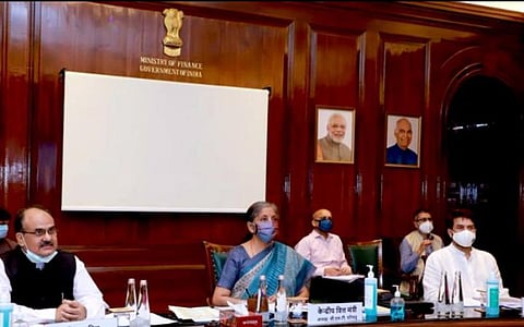 நிலுவைத்தொகை முழுமையாக வேண்டும்:  ஜிஎஸ்டி கவுன்சில் கூட்டத்தில் மாநிலங்கள் வலியுறுத்தல்