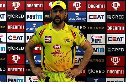 பவுண்டரிகளை அடிக்கும் வழிவகைகளை அறிய வேண்டும், பேட்டிங்கினால் போச்சு: தோல்விக்குப் பிறகு தோனி 
