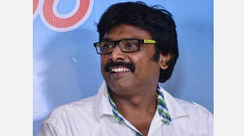 கு.க.செல்வம் மருமகன் சாலை விபத்தில் உயிரிழப்பு: விபத்தை ஏற்படுத்தியவர்கள் மருத்துவமனையில் அனுமதித்துவிட்டு ஓட்டம்?