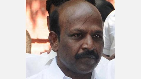 நில அபகரிப்பு வழக்கை ரத்து செய்ய கோரிய திமுக எம்எல்ஏ வழக்கில் போலீஸ் பதிலளிக்க உத்தரவு